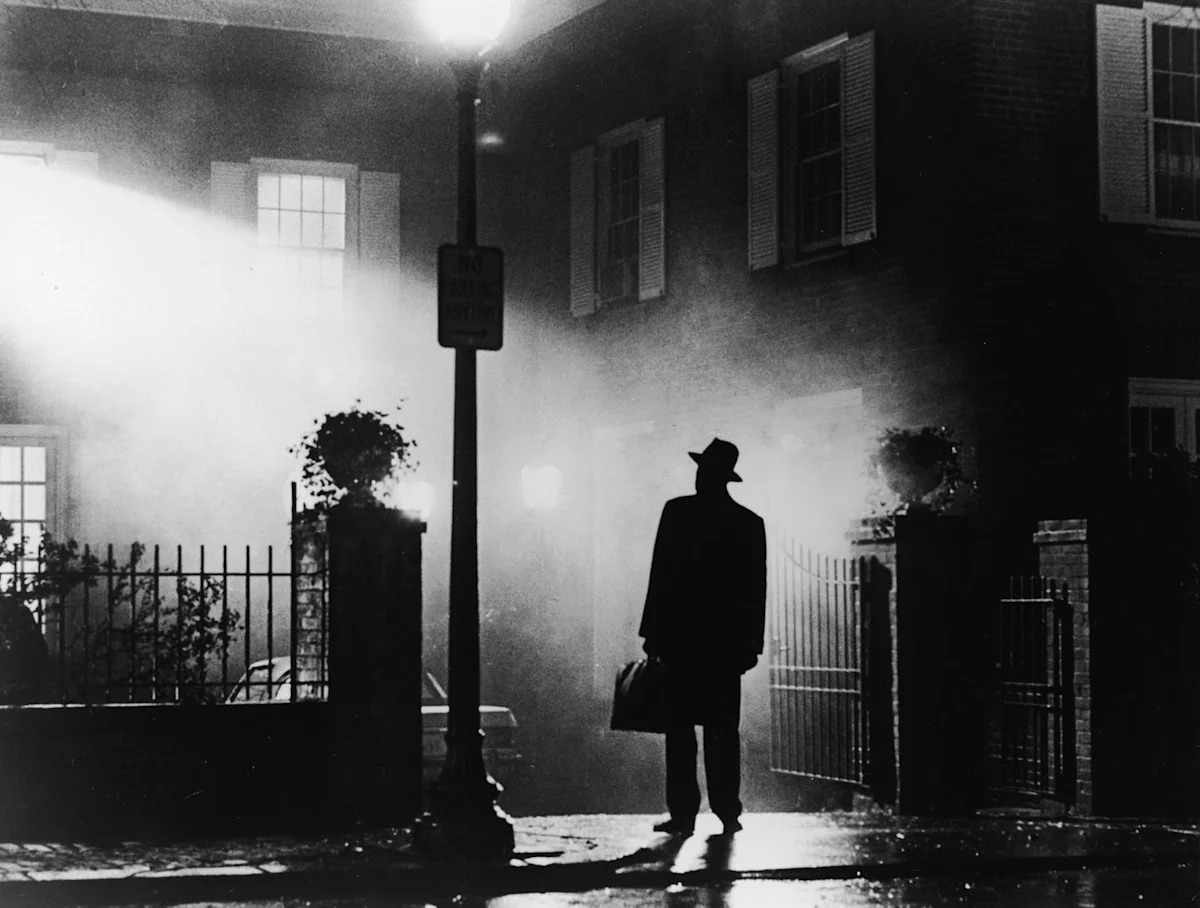 Alles, was wir bisher über Mike Flanagans „Exorcist“-Film wissen