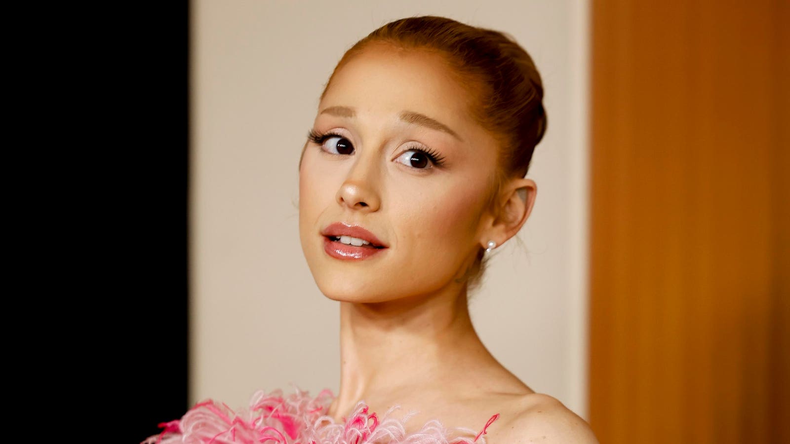 Ariana Grandes jahrzehntealte Single wird zum weltweiten Hit