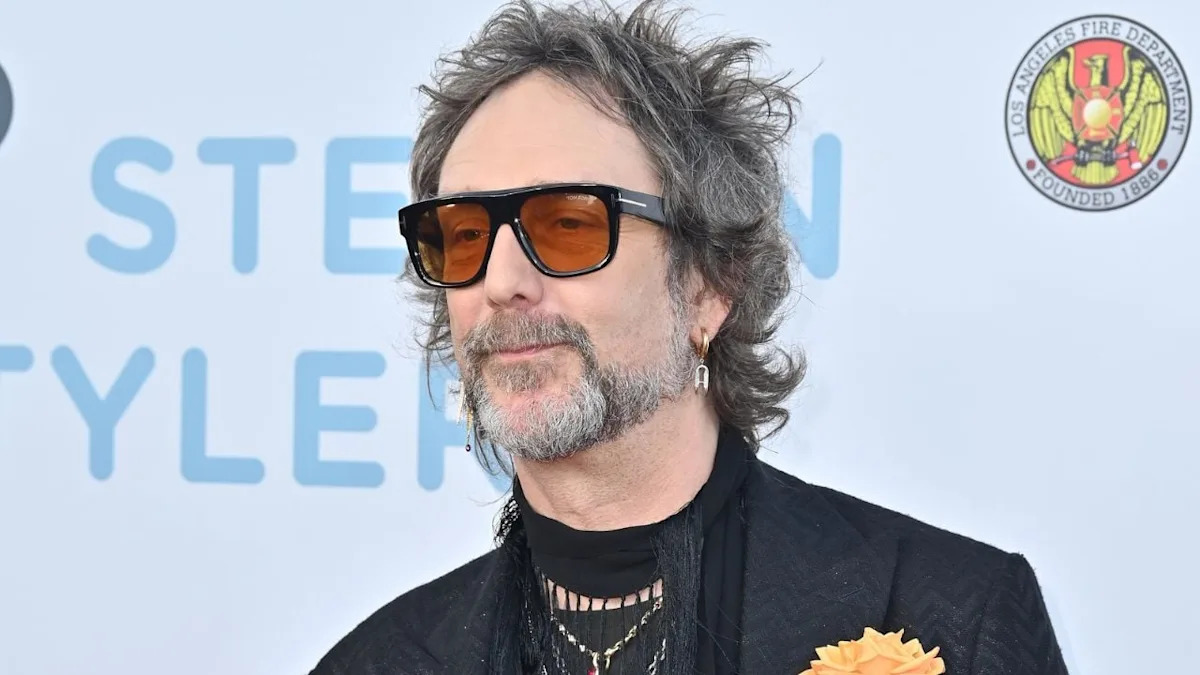 Black Crowes-Frontmann Chris Robinson verwandelt einen „USA“-Gesang aus Tampa in einen Konzert-Walkout