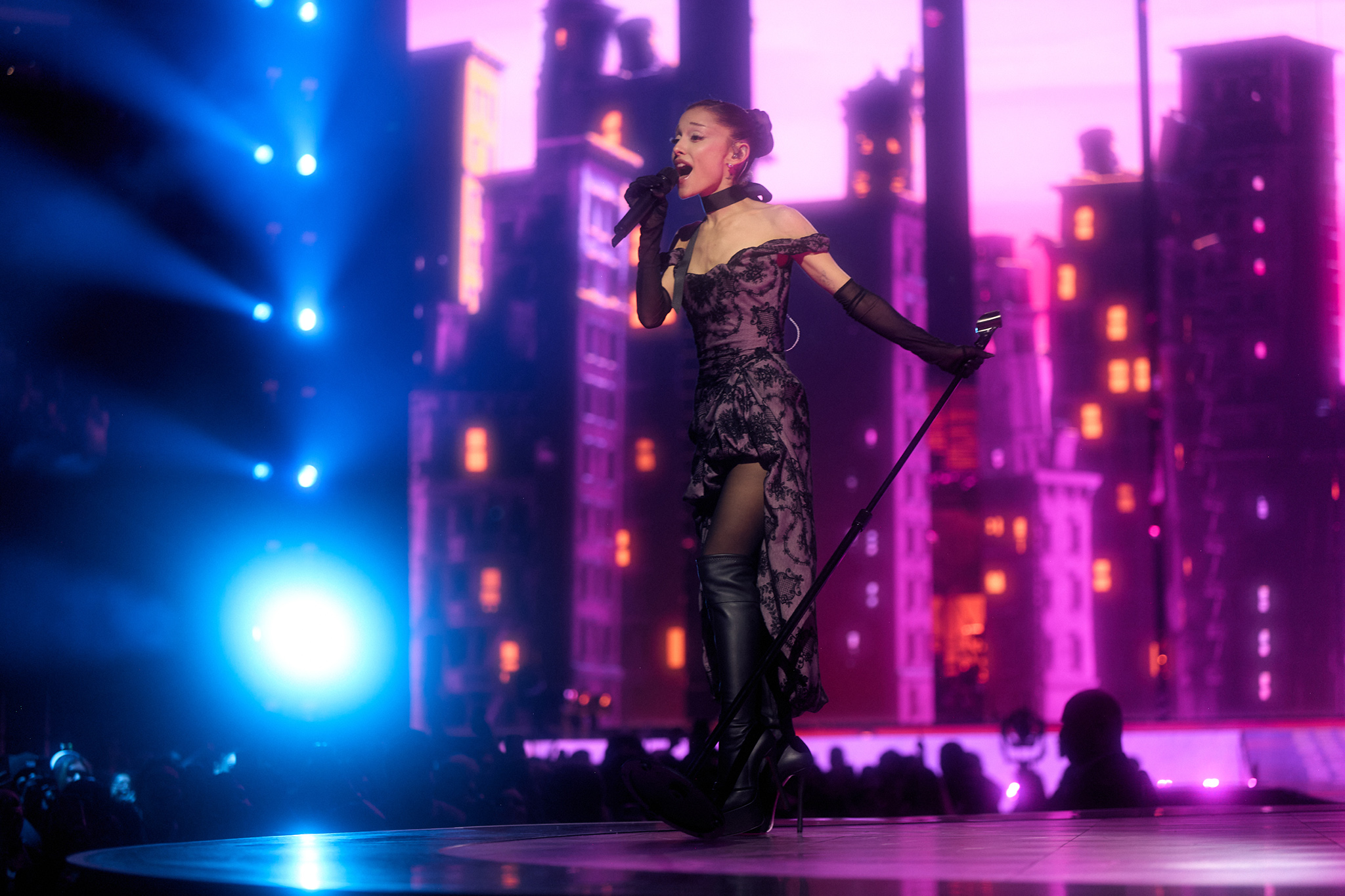 Die Bay Area wartete sieben Jahre auf Ariana Grande. Sie war übernatürlich.