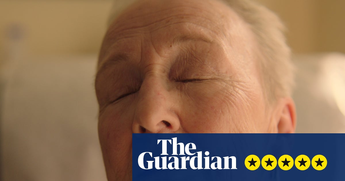 Familiar Touch-Rezension – Kathleen Chalfant ist wunderbar in einem subtilen, sinnlichen Drama über Gedächtnisverlust | Film