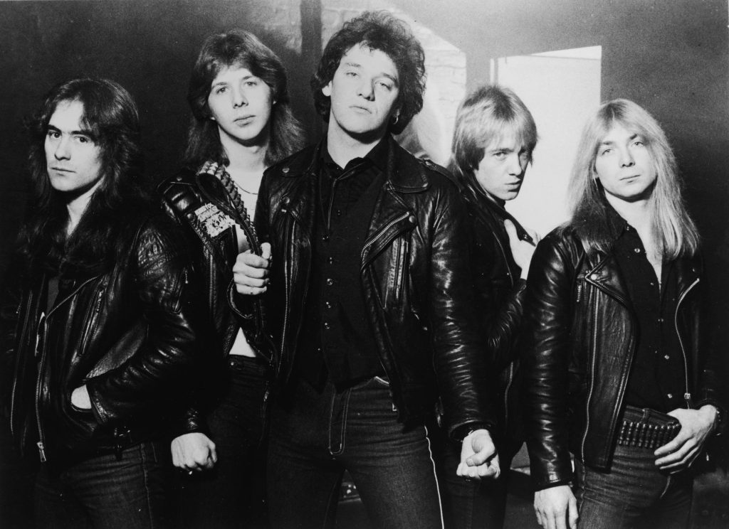 Iron Maiden erzwingt auf der Pariser Messe einen telefonfreien Stehbereich