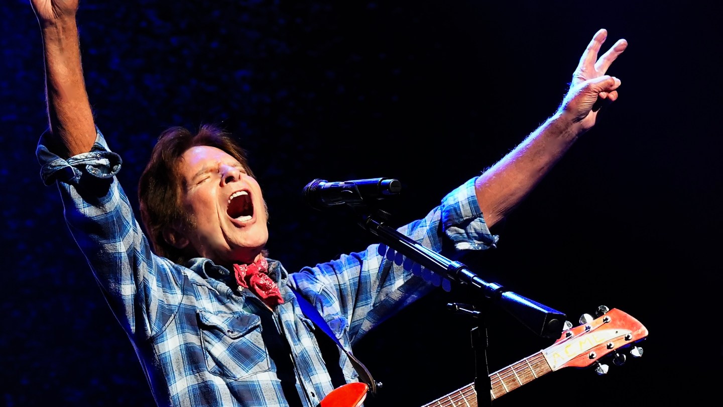 John Fogerty sagt, er wäre bereit, seinen Katalog zu verkaufen