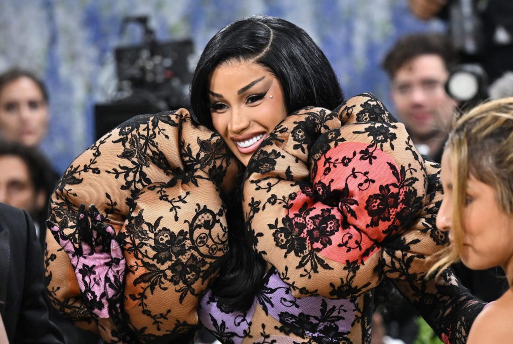 Liste der Darsteller der BET Awards 2026: Cardi B, Doechii und mehr