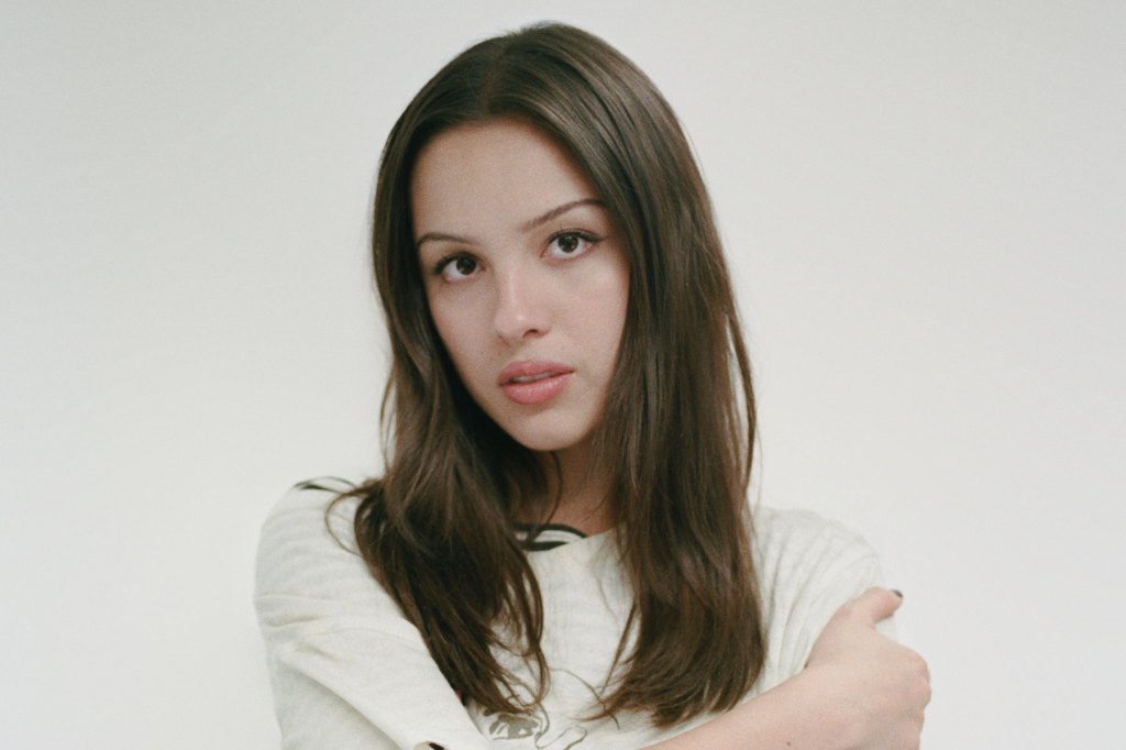 Olivia Rodrigos „You Seem Pretty Sad“ landet auf Platz 1 der Billboard 200