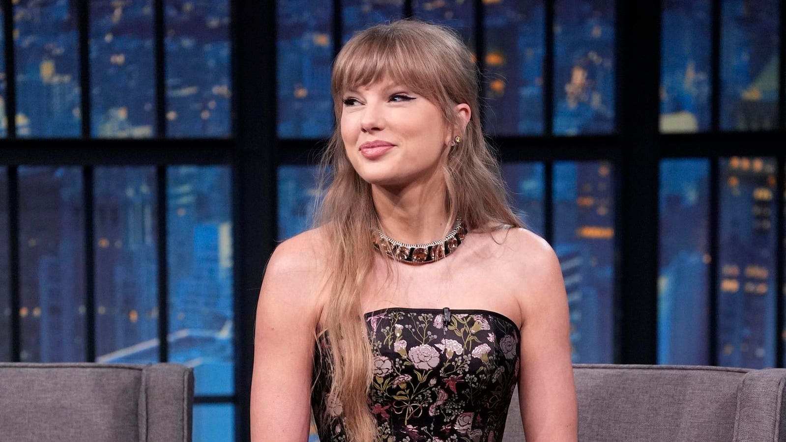 Taylor Swift schließt sich mit ihrer neuesten Single dem Country-Königshaus an