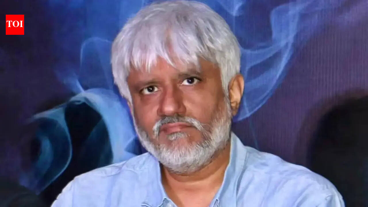 Vikram Bhatt sagt, er wäre fast gestorben, als er sich an 70 Tage im Gefängnis in einem Betrugsfall in Höhe von 30 Crore Rupien erinnert, enthüllt Mithun Chakraborty, Sanjay Dutt, Ajay Devgn nannte ihn | Hindi-Filmnachrichten