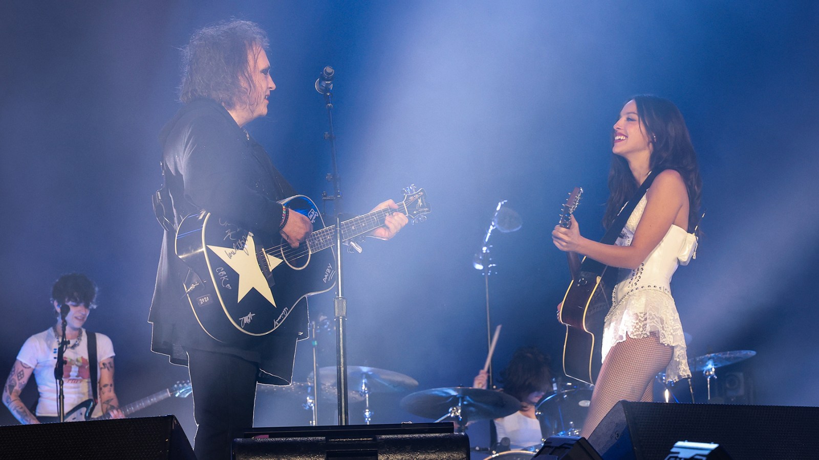 Warum wir „What's Wrong With Me“ von Olivia Rodrigo und Robert Smith lieben
