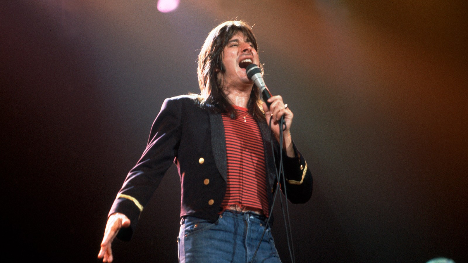 „Don't Stop Believin“: Sehen Sie, wie jeder Journey-Sänger den Hit der Band aufführt