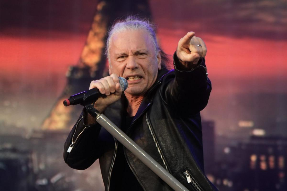 „Iron Maiden“-Fans sind empört über den Stromausfall beim Pariser Konzert